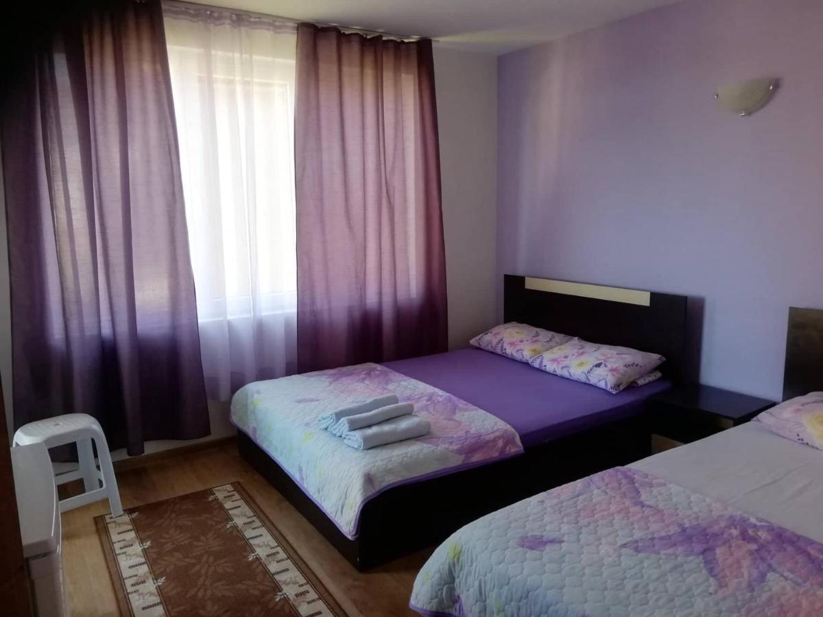 Къща За Гости "Пердика" Hotel Obzor Ngoại thất bức ảnh