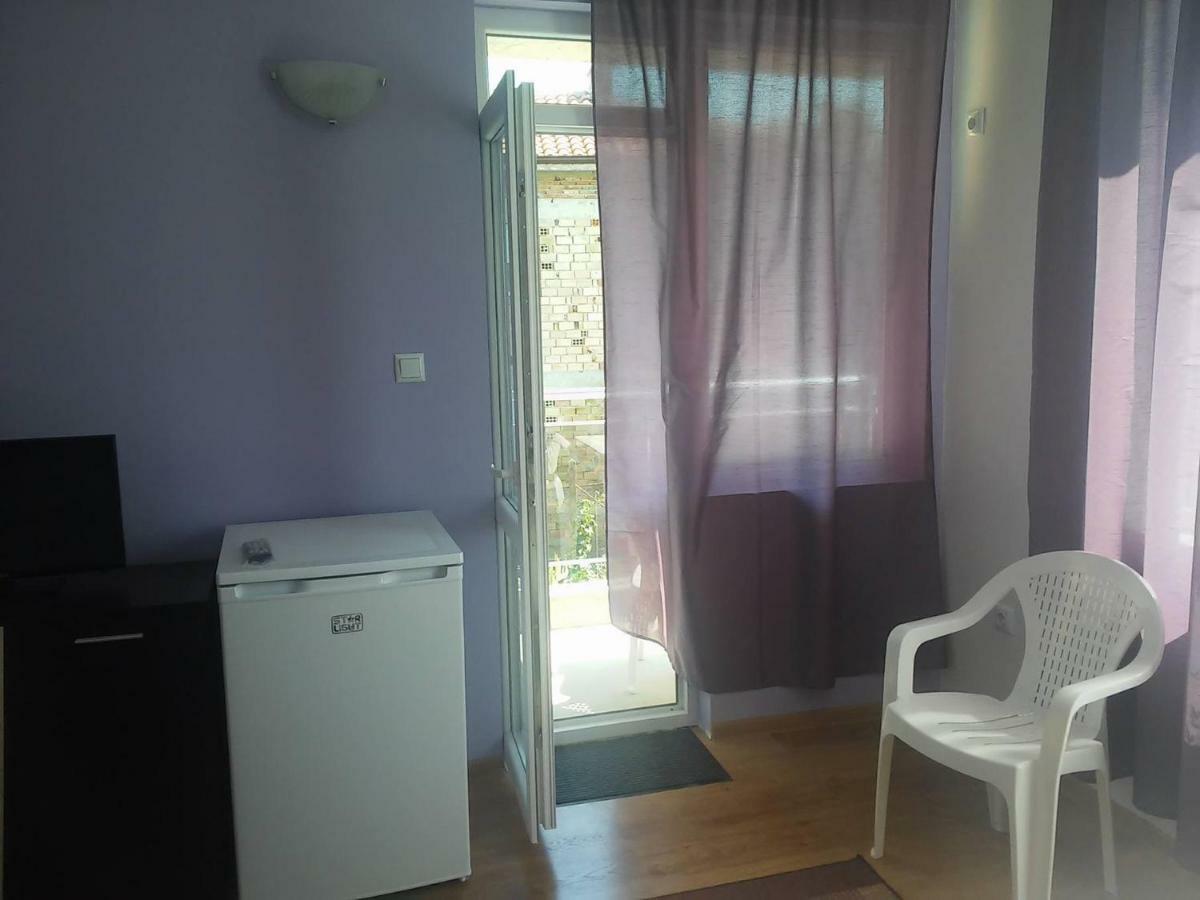 Къща За Гости "Пердика" Hotel Obzor Ngoại thất bức ảnh